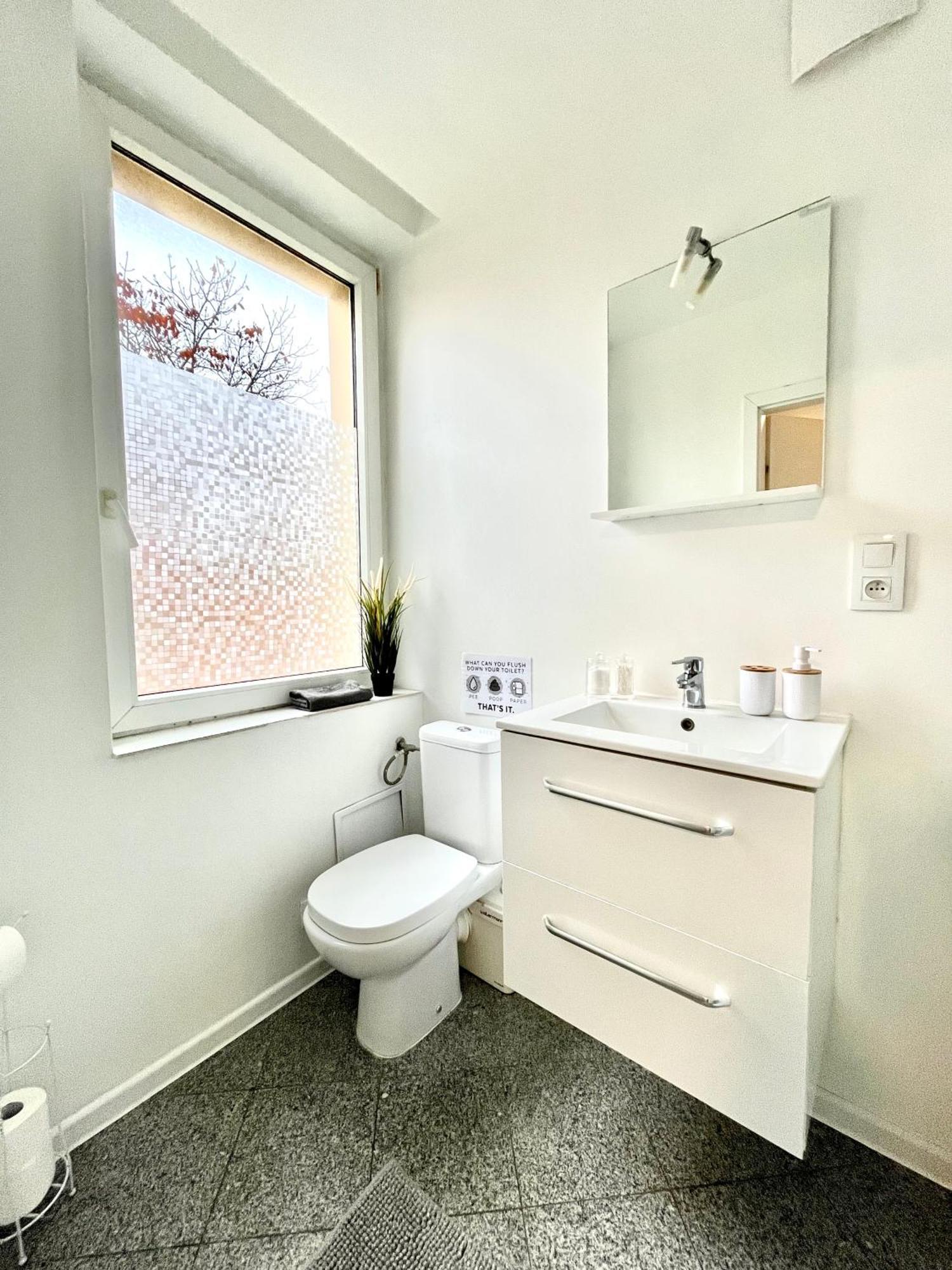 Апартаменты Bezagenta Oldtown2 Close To Metro Варшава Экстерьер фото